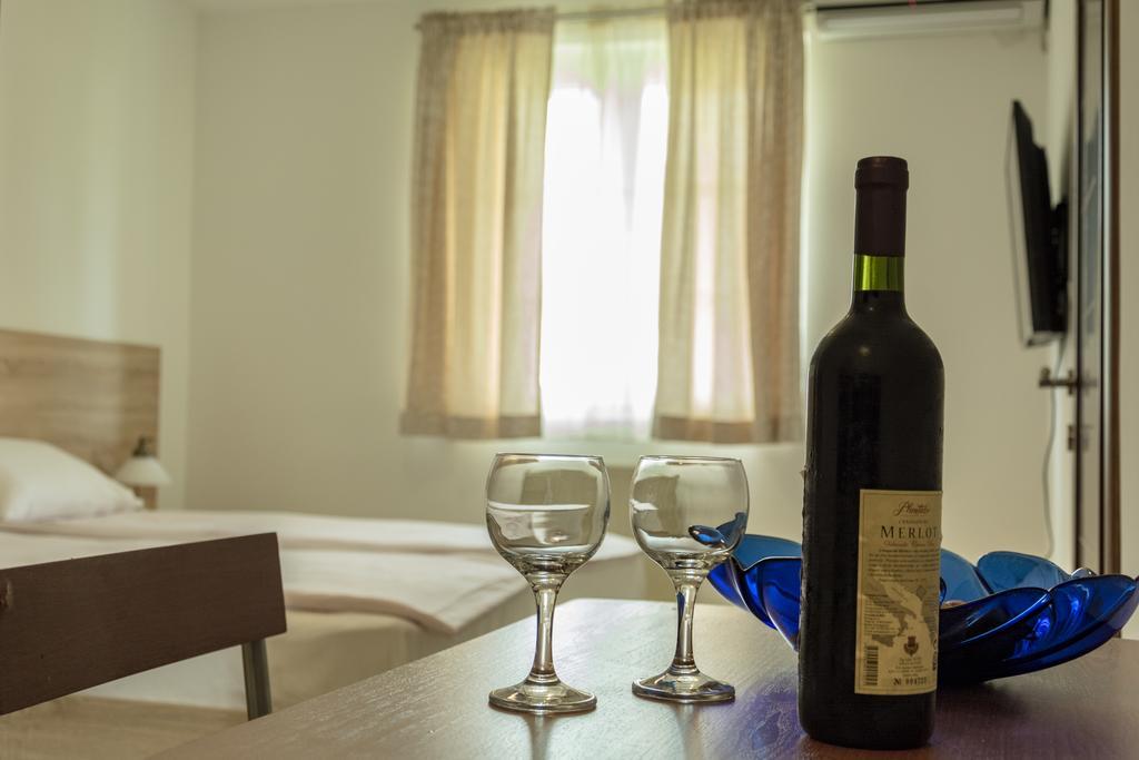Apartmani Mendula Budva Bagian luar foto