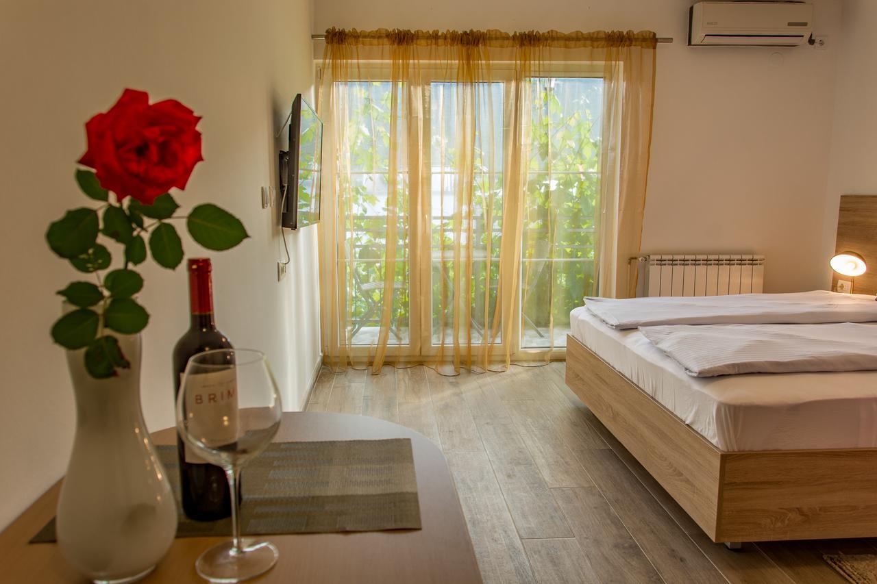 Apartmani Mendula Budva Bagian luar foto